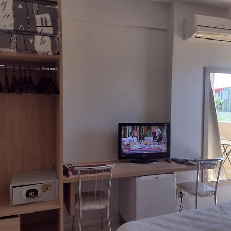 Golden Dolphin Express Aparthotel Caldas Novas Exterior foto
