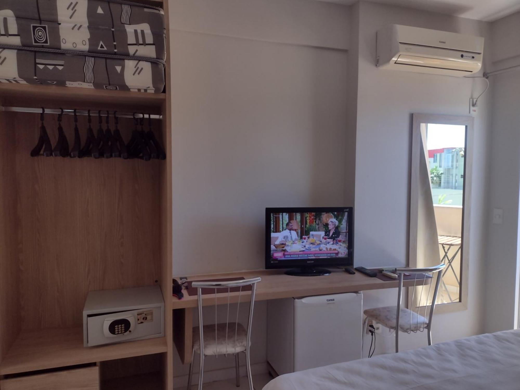 Golden Dolphin Express Aparthotel Caldas Novas Exterior foto